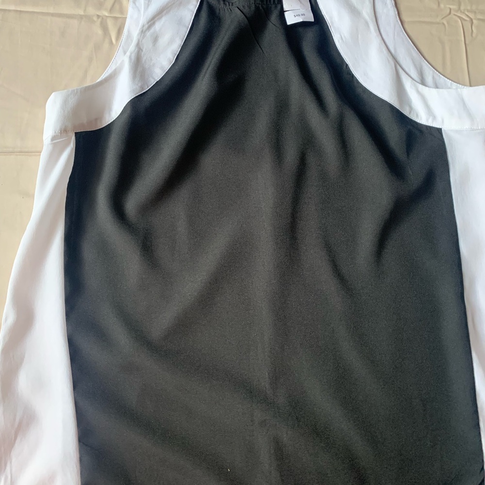 🦋 NWT Banana Republic women’s sleeveless blouse Size S